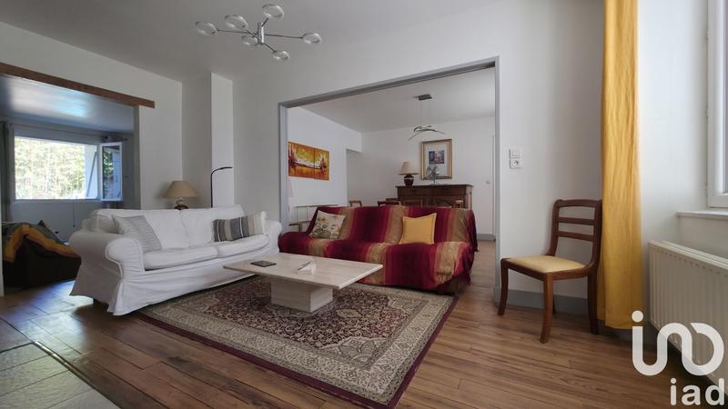 Maison - 225 m² - 7 pièces