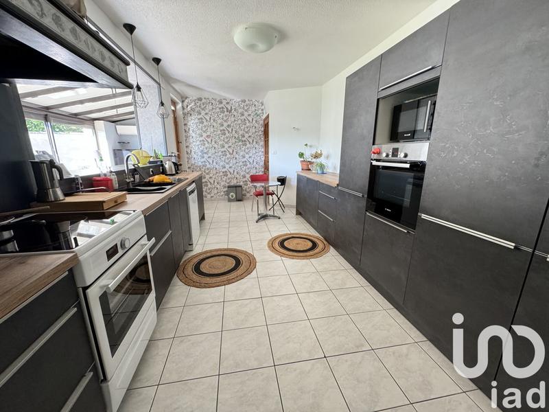Maison - 254 m² - 9 pièces