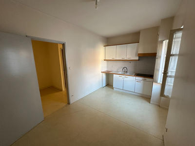 Appartement - 100 m² - 3 pièces