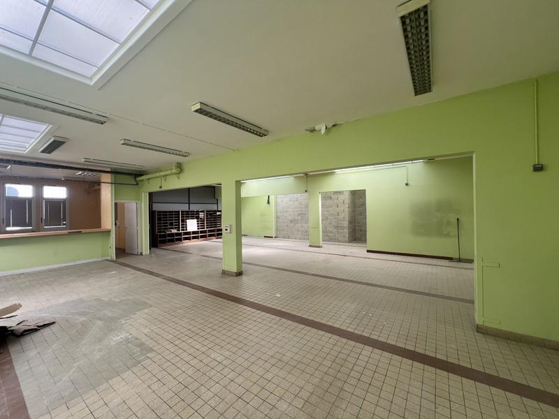 Local commercial - 394 m²
