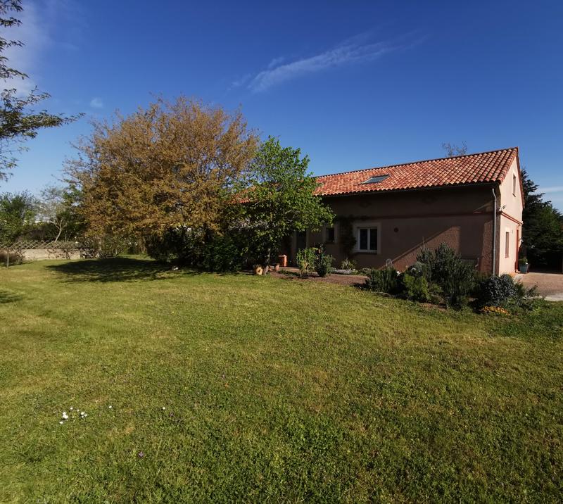 Villa - 219 m² - 10 pièces