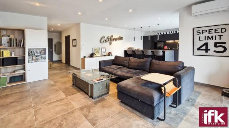 Appartement - 90 m² - 3 pièces