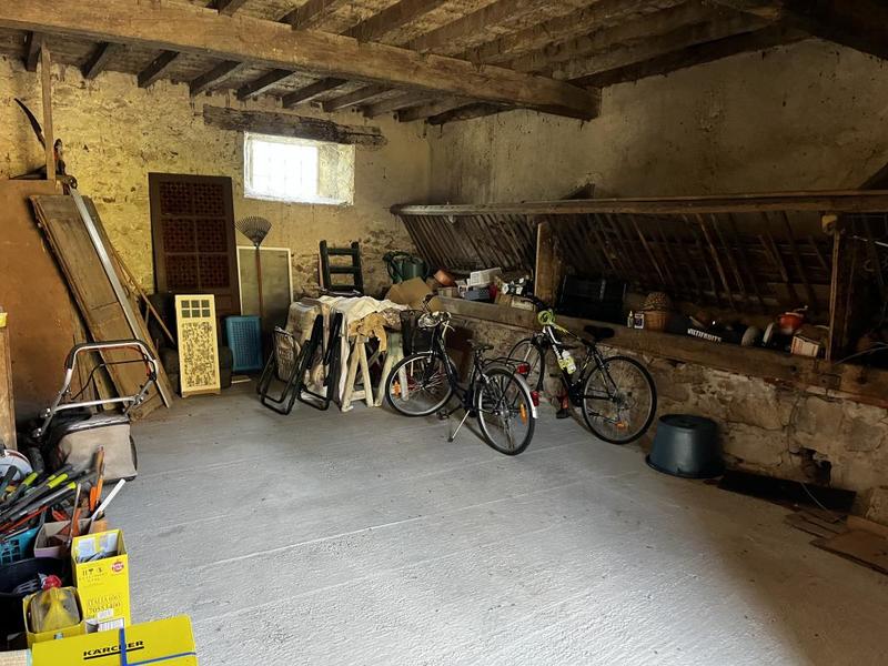 Maison - 200 m² - 3 pièces