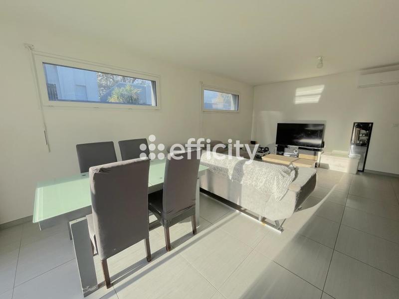 Maison - 91 m² - 4 pièces