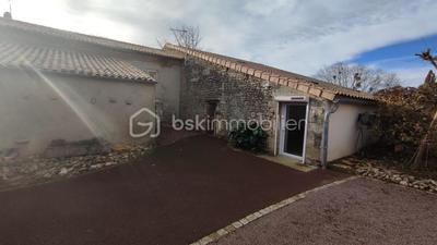 Maison - 90 m² - 4 pièces