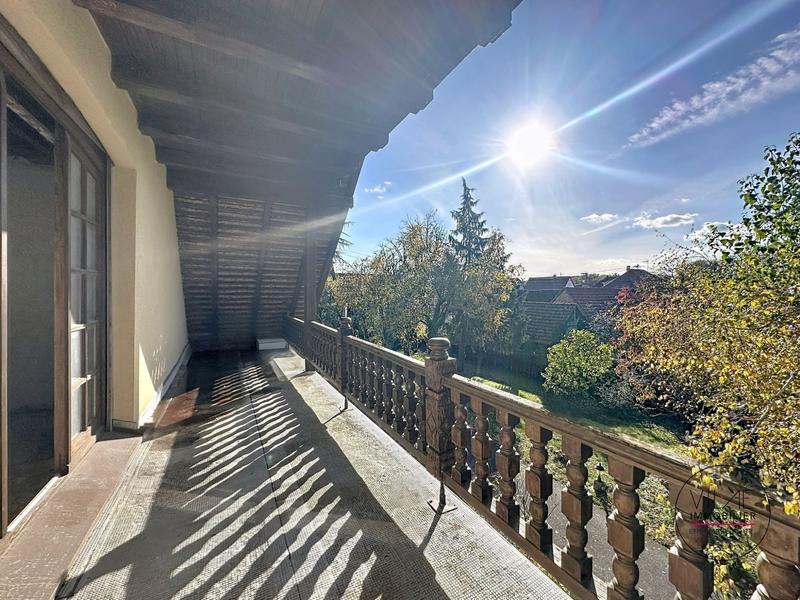 Maison - 285 m² - 8 pièces