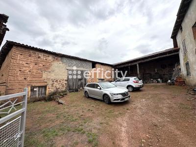 Maison - 300 m² - 8 pièces