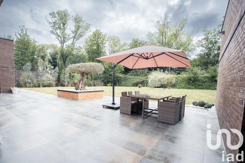 Maison - 350 m² - 8 pièces