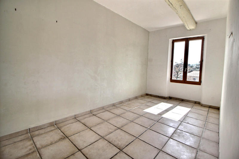 Maison - 277 m² - 14 pièces