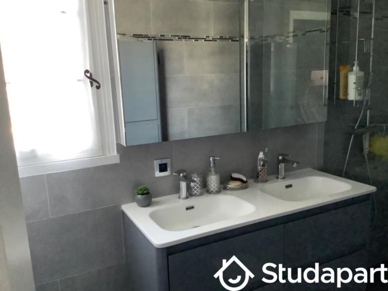 Chambre - 15 m² - 1 pièce