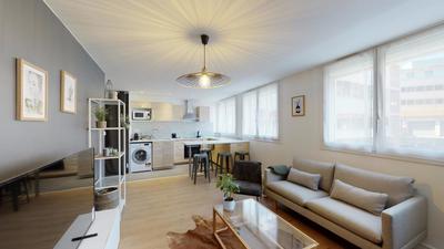 Appartement - 79 m² - 5 pièces