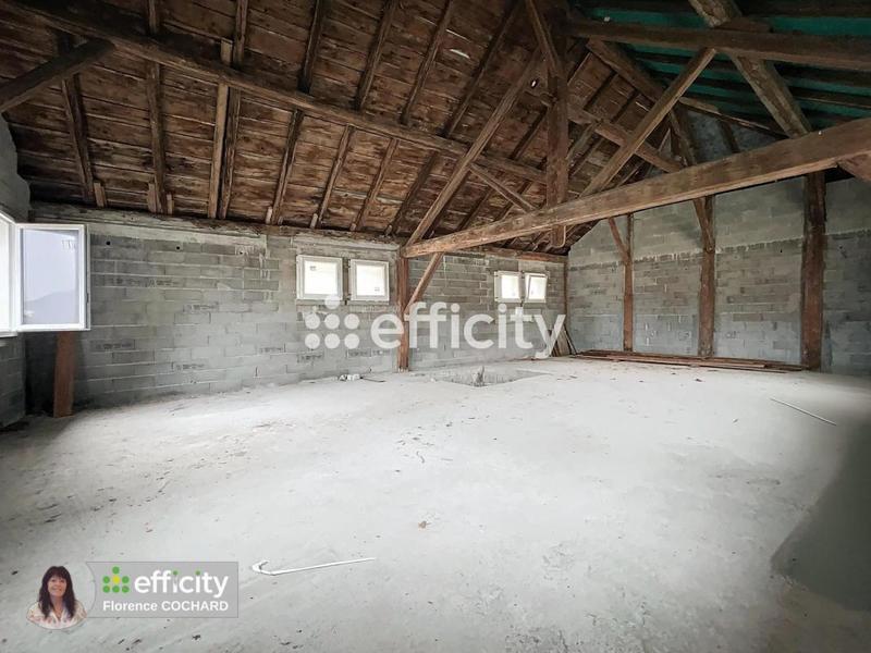 Maison - 180 m² - 2 pièces