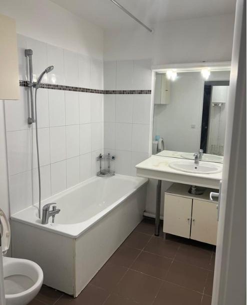 Studio - 28 m² - 1 pièce