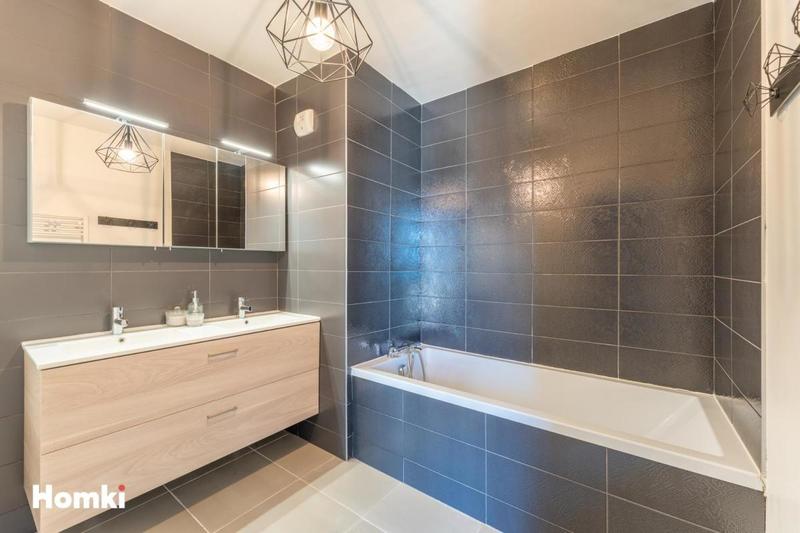 Appartement - 117 m² - 5 pièces