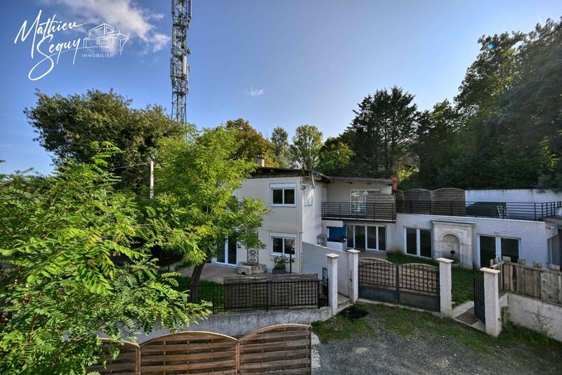 Local d'activité / Entrepôt - 274 m² - 9 pièces