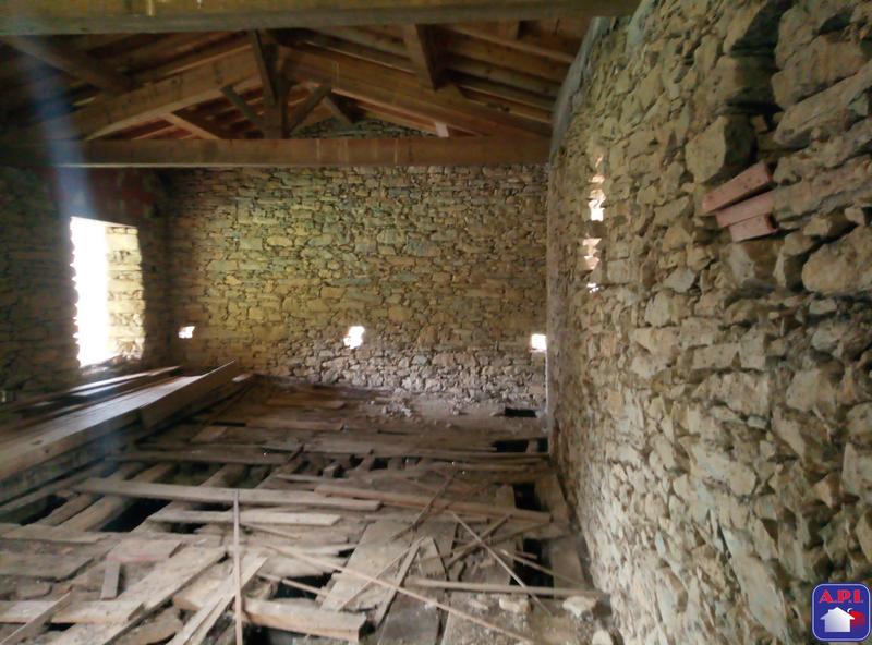 Grange - 110 m² - 2 pièces