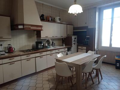 Maison ancienne - 175 m² - 8 pièces