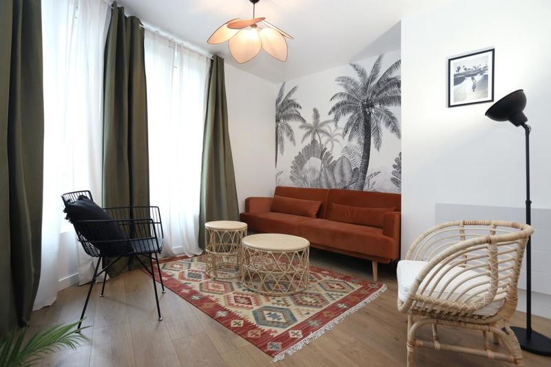 Appartement - 95 m² - 6 pièces