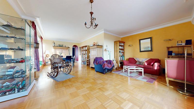 Appartement - 125 m² - 5 pièces