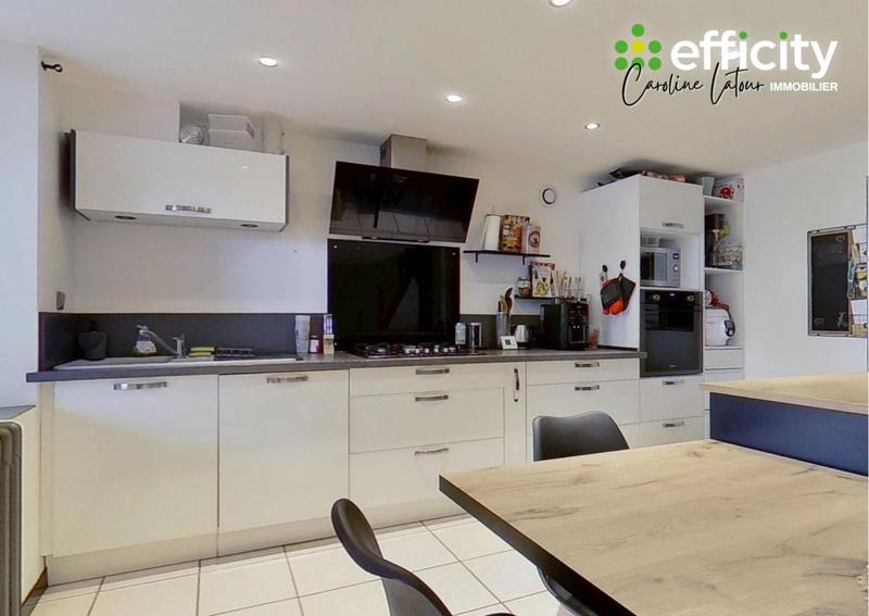 Maison - 105 m² - 5 pièces