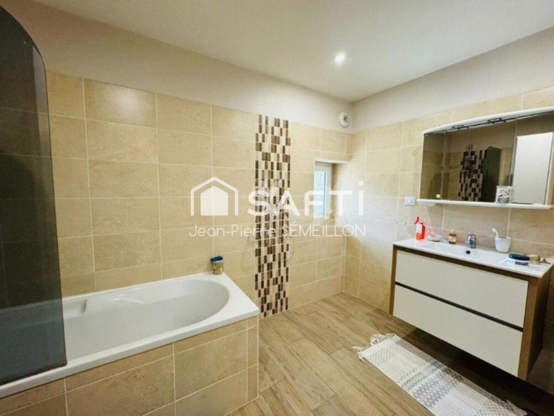 Maison - 250 m² - 7 pièces