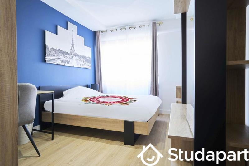 Chambre - 12 m² - 1 pièce