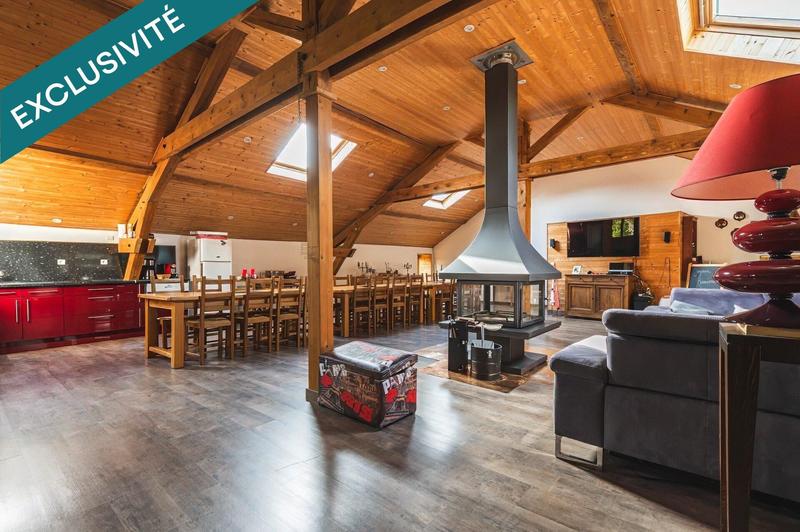 Maison - 267 m² - 10 pièces