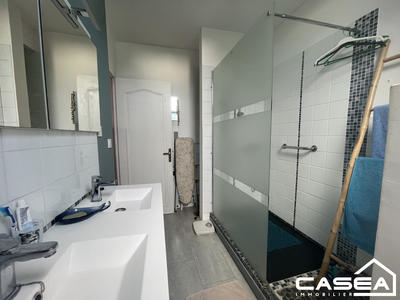 Maison - 102 m² - 5 pièces