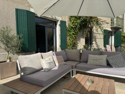 Maison de village - 400 m² - 12 pièces