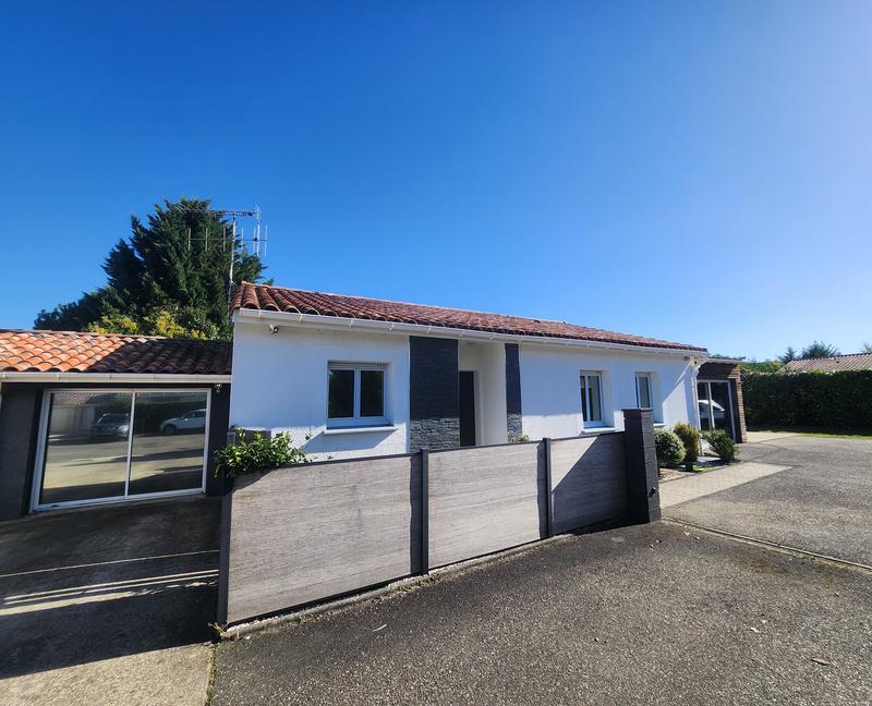 Maison - 102 m² - 6 pièces