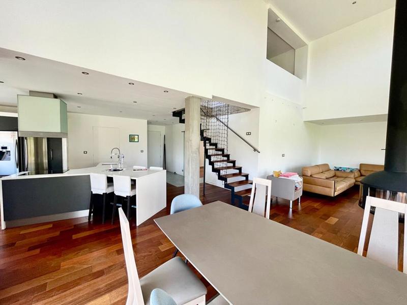 Maison - 173 m² - 6 pièces