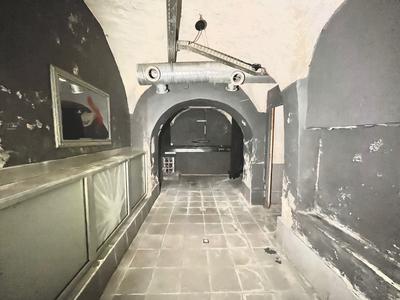 Local commercial - 157 m² - 2 pièces