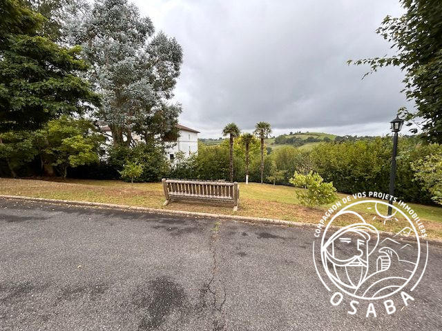 Maison - 311 m² - 8 pièces