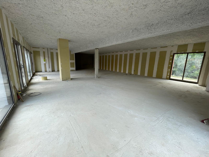 Local commercial - 160 m²