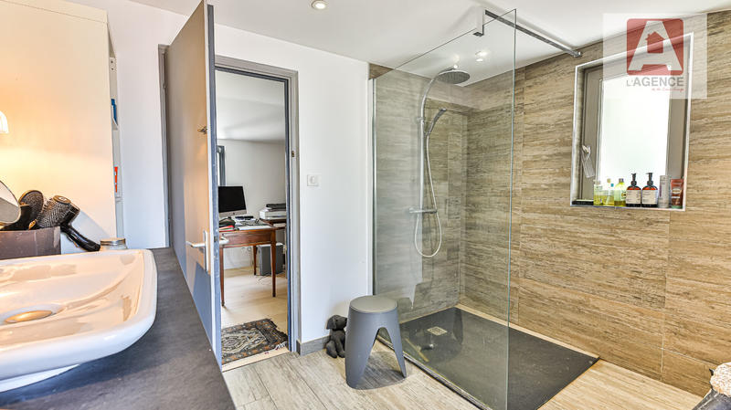 Maison - 187 m² - 5 pièces