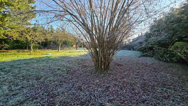 Terrain constructible - 683 m²