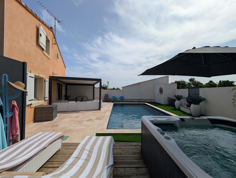 Maison - 195 m² - 6 pièces