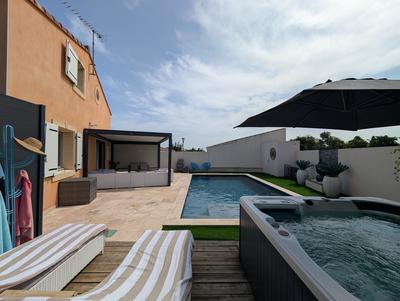 Maison - 195 m² - 6 pièces