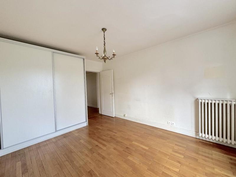 Appartement - 100 m² - 4 pièces