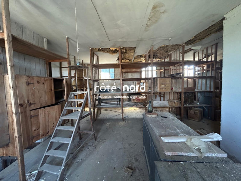 Maison - 288 m² - 8 pièces