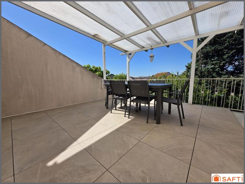 Appartement - 145 m² - 6 pièces