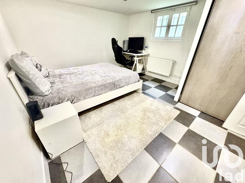 Maison - 137 m² - 8 pièces