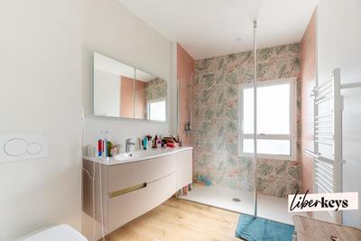 Maison - 160 m² - 7 pièces