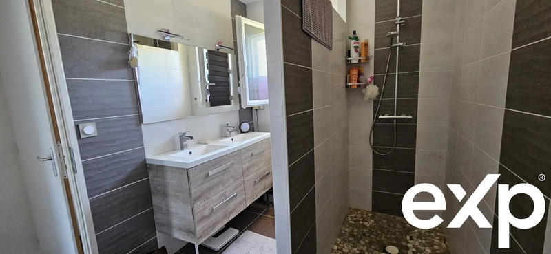 Maison - 99 m² - 4 pièces