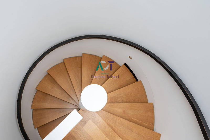 Maison - 220 m² - 8 pièces