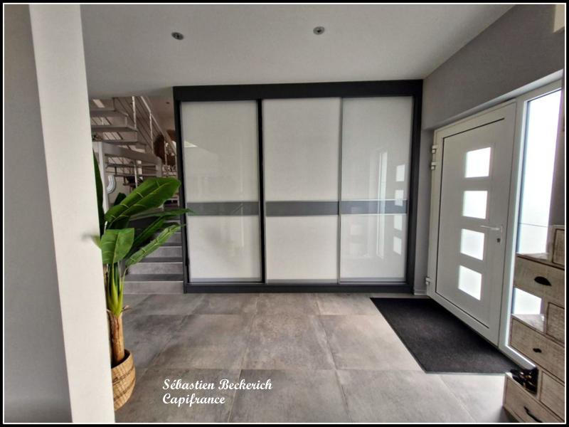 Maison - 240 m² - 8 pièces