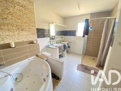 Maison - 185 m² - 6 pièces