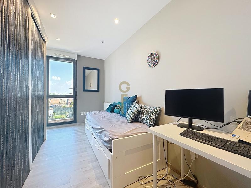 Appartement - 90 m² - 3 pièces