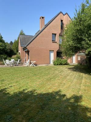 Villa - 179 m² - 9 pièces