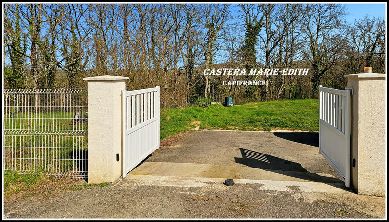 Maison - 99 m² - 5 pièces